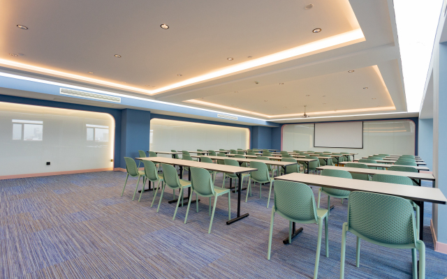 HanTing Hotel (Cangzhou Central Hospital Huabei Commercial Building)