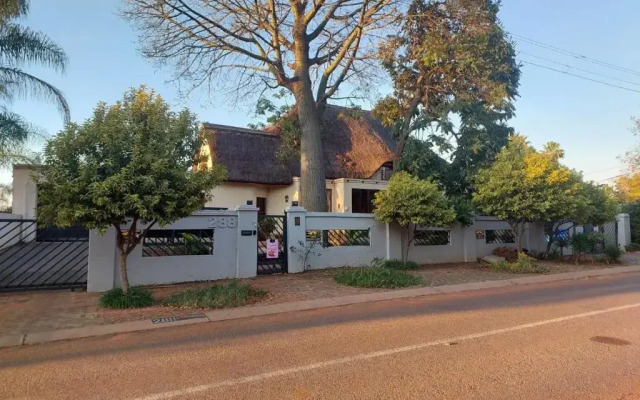 Garrett Guest House