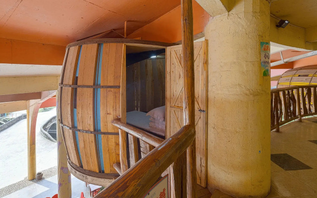 Village Utopia Backpackers Hostel