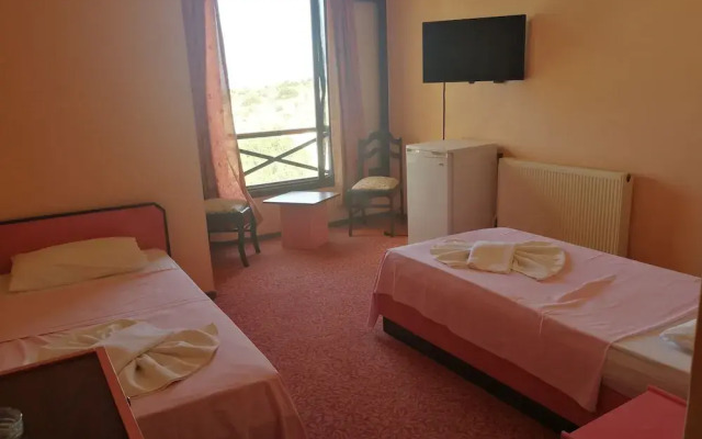 Teras Motel