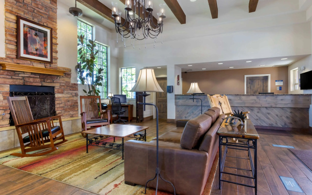 Best Western Paint Pony Lodge
