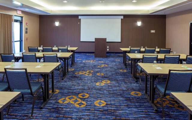 Courtyard Boston Raynham