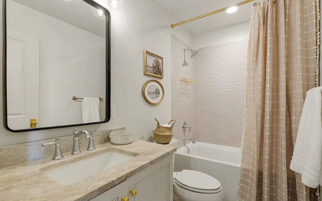 Chateau Bleu 4 Bedroom Townhouse