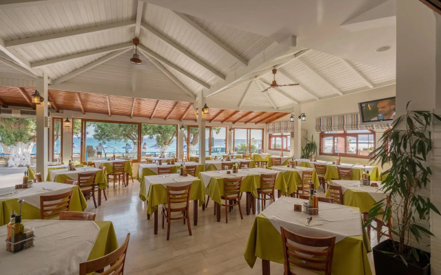 Alianthos Beach Hotel