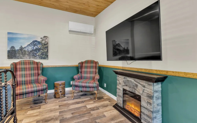 Idyllwild Inn