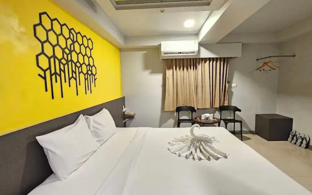 Hollywood Dannok Hotel