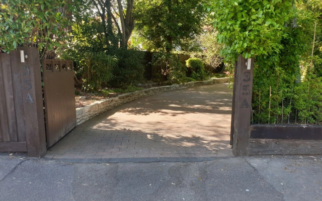 Little Robin Gate