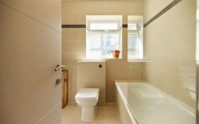 The Kilburn Crib Stunning 3bdr Flat