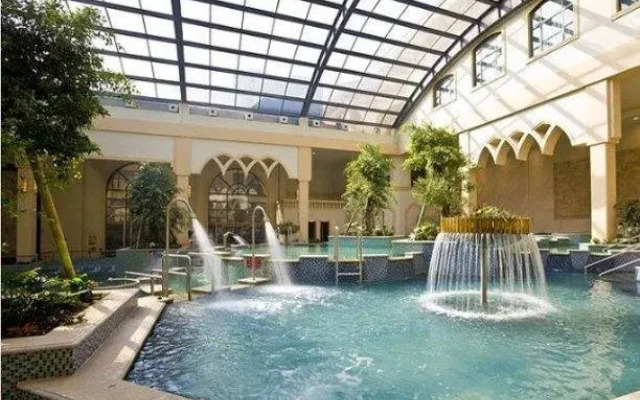 Qingshuiwan Hot Spring Holiday Village