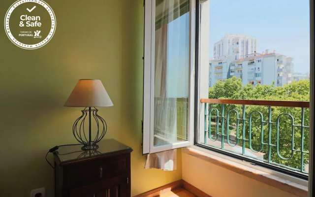Cascais Estoril Apartment Near the Beach