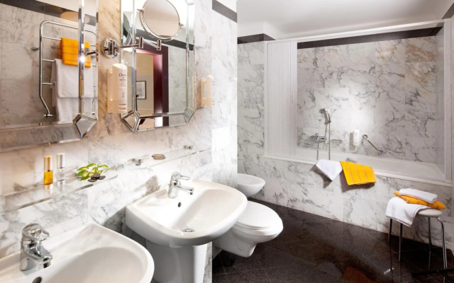 Hotel Excelsior
