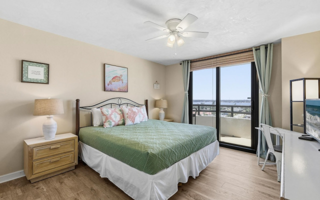 Sherwin Condominium 901