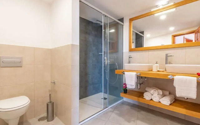 Casa de vacaciones con piscina compartida en Mogán II