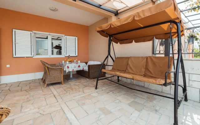 Apartment For 5