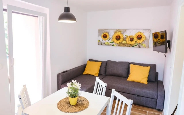 Adel apartment