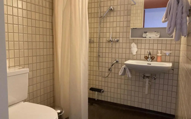 Via Cordis Stiftung Haus St.dorothea Flüeli Ranft – Bathroom – Sachseln