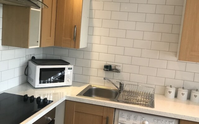 Kingsway Court
