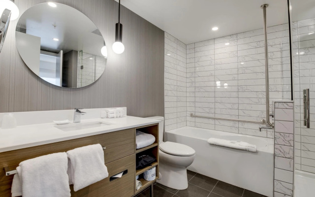 Sandman Signature Saskatoon South Hotel