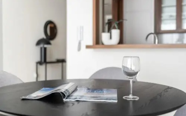 Silkhaus modish 1BDR in Downtown heart BLVD Heights