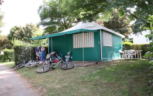 Camping Parc de Charouzech