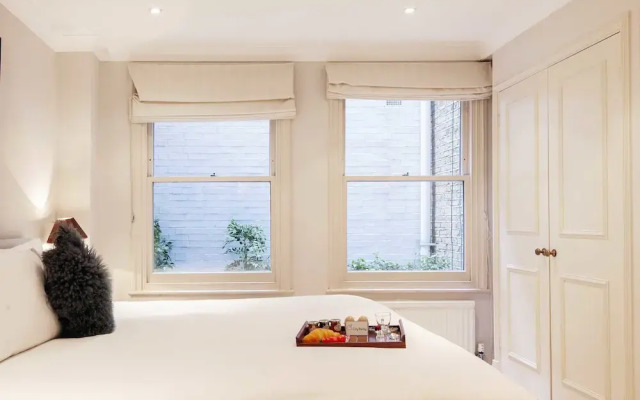 The Gloucester Road Deluxe - JML