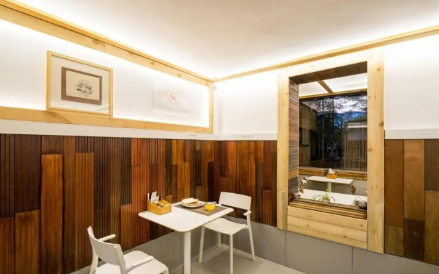 Zen Tea House Seven Stars Park