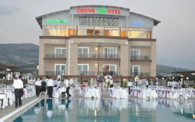 Truva Life Otel