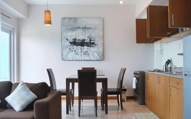 Mactan Seaside Apartments