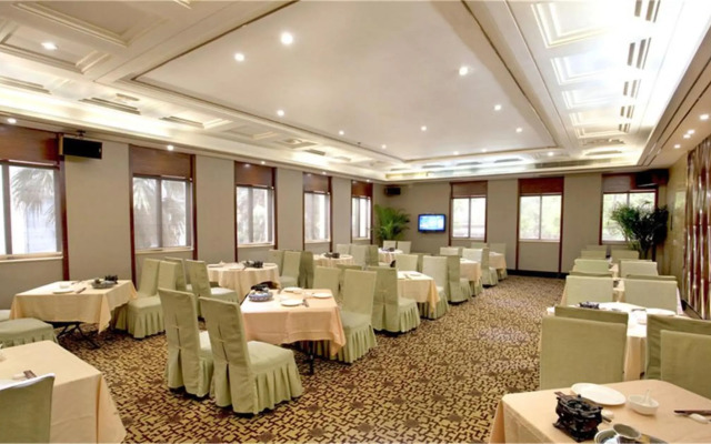 Carrianna Hotel
