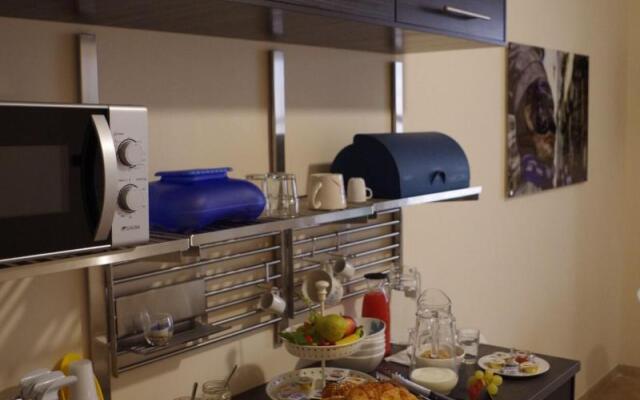 Napoli City Inn