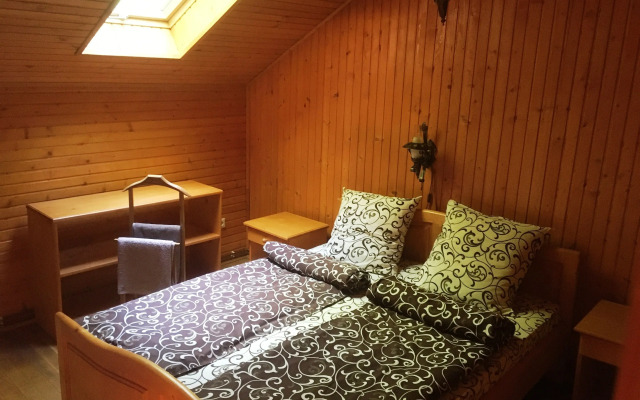 Отель «Дубки»