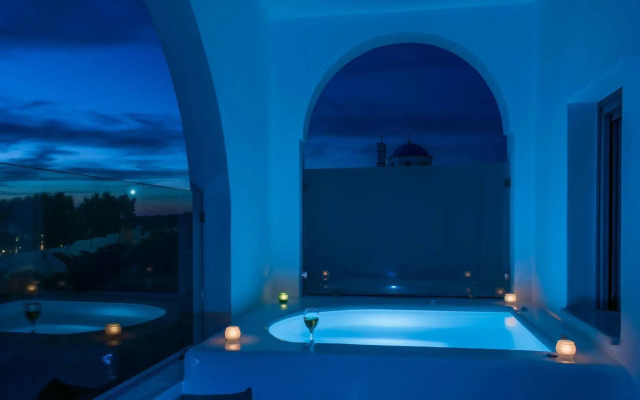 Aspronisi Luxury Villa
