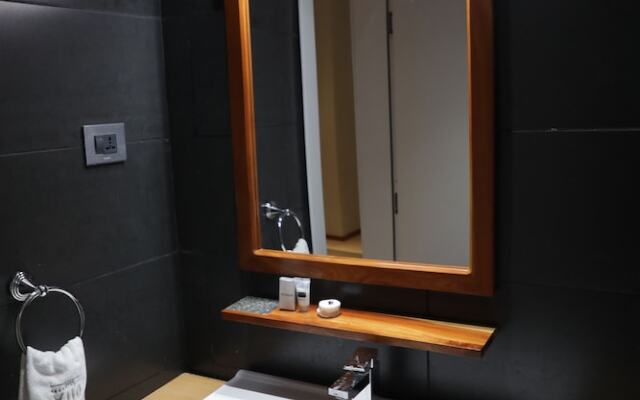 Villa Alpha International Hotel