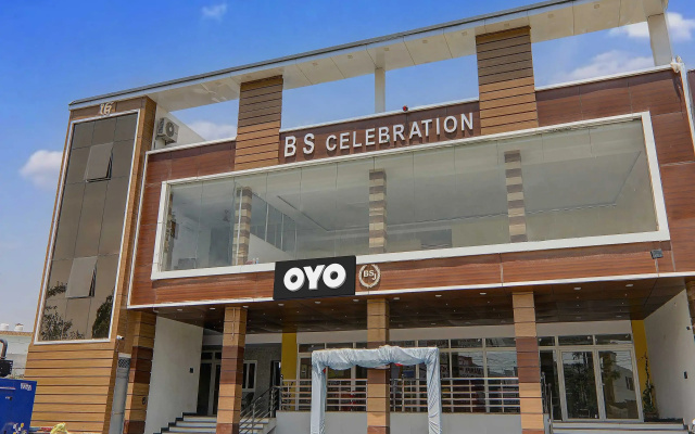 Super Hotel O B.S Celebration