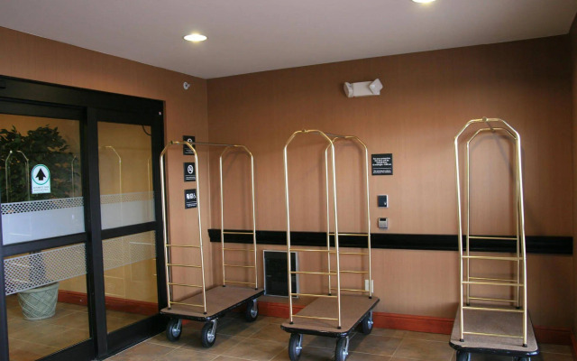 Hampton Inn Belle Vernon