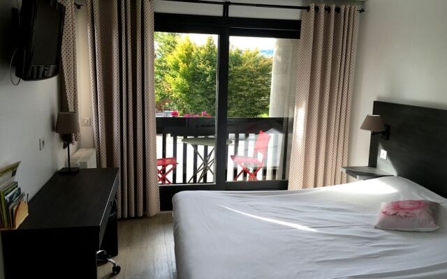 Logis Hôtel Annecy Nord / Argonay