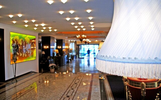 Prahova Plaza Hotel