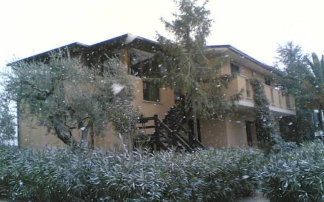 Bed & Breakfast Giardino Agritourist