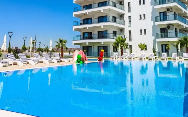 Caesar Blue Seaside Luxury Apartments