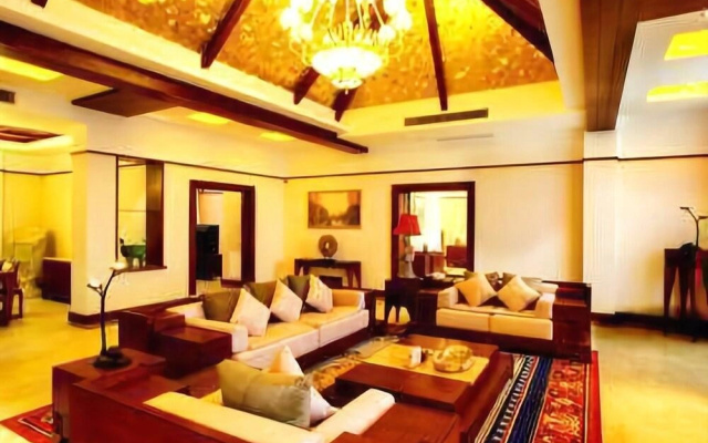 Yangpu Tianya Fashion Hotel