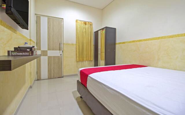 RedDoorz Near Gajah Mada Plaza