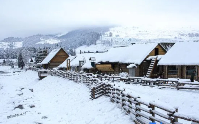 Shibu Fangcao Hotel – Outside – Altay