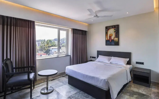 Ariya Nivaas A Vegetarian Hotel