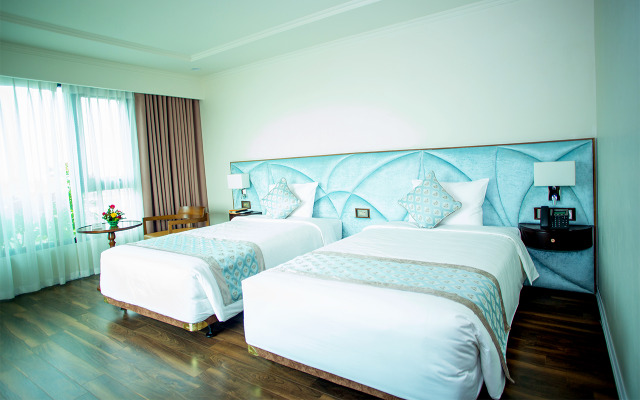 Ravatel Luxury Hotel Bac Giang