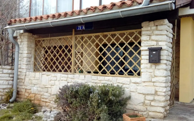 Studio Apartment Posavec