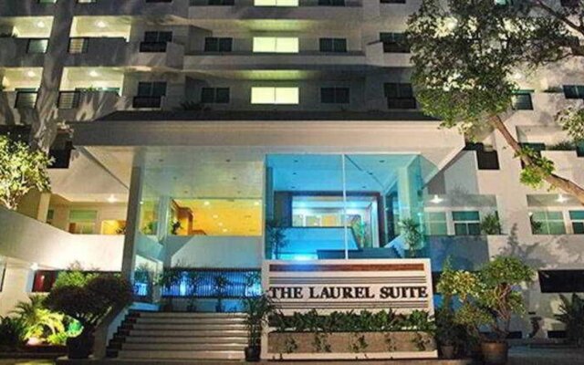 The Laurel Suite Apartment