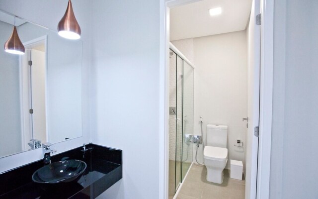 FL002 2 Bedroom Apartment By Senstay