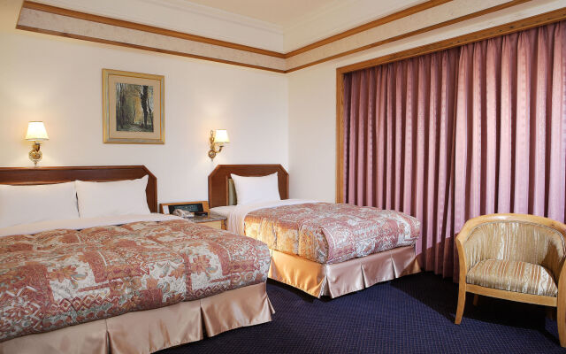 Noble Hotel