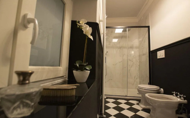 Flora Historical Luxury House