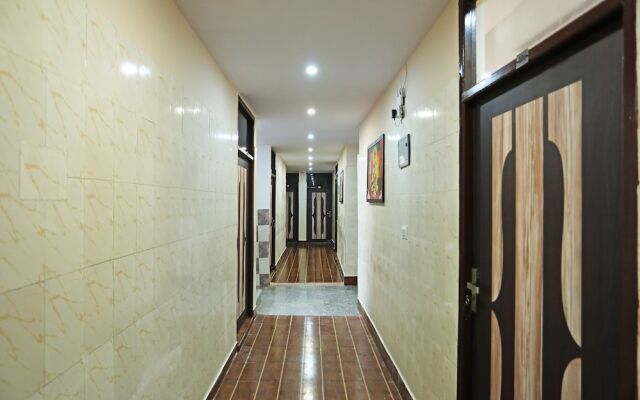 Qlark Rooms & Lawn By OYO Rooms